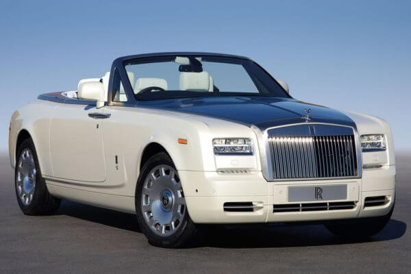 2015_Rolls-Royce_Phantom_Drophead_Coupe_2dr_Convertible_67L_12cyl_8A_5692798 2015_Rolls-Royce_Phantom_Drophead_Coupe_2dr_Convertible_67L_12cyl_8A_5692798