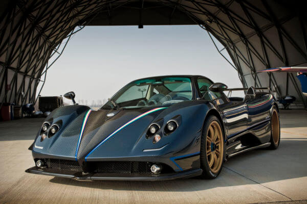 zonda-tricolere-01 zonda-tricolere-01